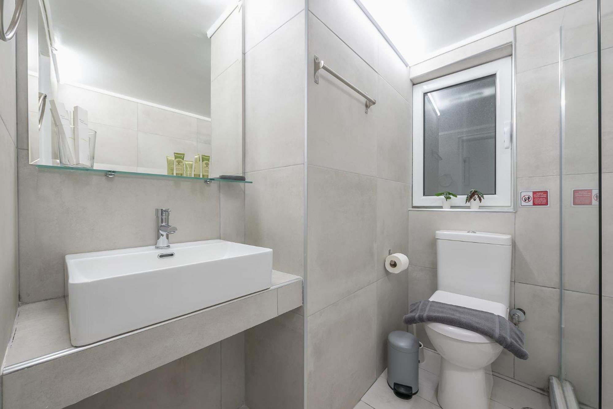 Contemporary Apartment 200M From Acropolis 100Mbps Netflix Athens Exterior photo